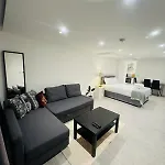 Large Studio In Marylebone